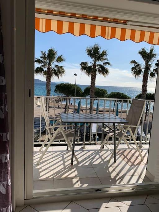 T3 Sur La Plage Vue Feerique Mer,Wifi, Parking Inclus , Clim Ла-Сьота Экстерьер фото
