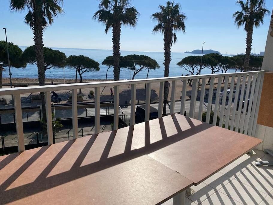 T3 Sur La Plage Vue Feerique Mer,Wifi, Parking Inclus , Clim Ла-Сьота Экстерьер фото