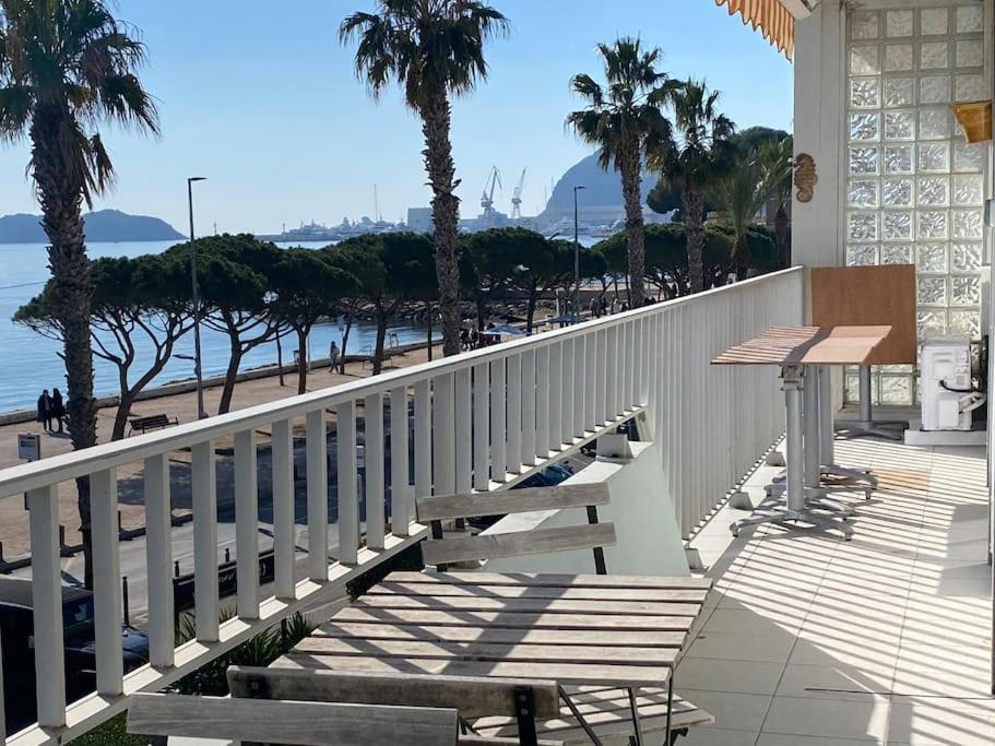 T3 Sur La Plage Vue Feerique Mer,Wifi, Parking Inclus , Clim Ла-Сьота Экстерьер фото